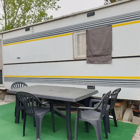 Campingplatz Mobil Chez Un Particulier Pour 1 A 3 Personnes A 800 M De La De Valras Pas Dans Un *