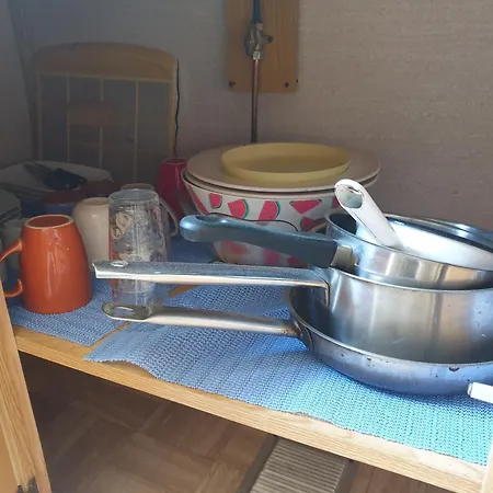 Campingplatz Mobil Chez Un Particulier Pour 1 A 3 Personnes A 800 M De La De Valras Pas Dans Un *