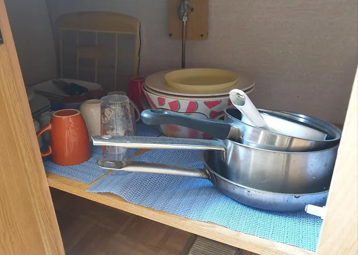 Kemping Mobil Chez Un Particulier Pour 1 A 3 Personnes A 800 M De La De Valras Pas Dans Un *